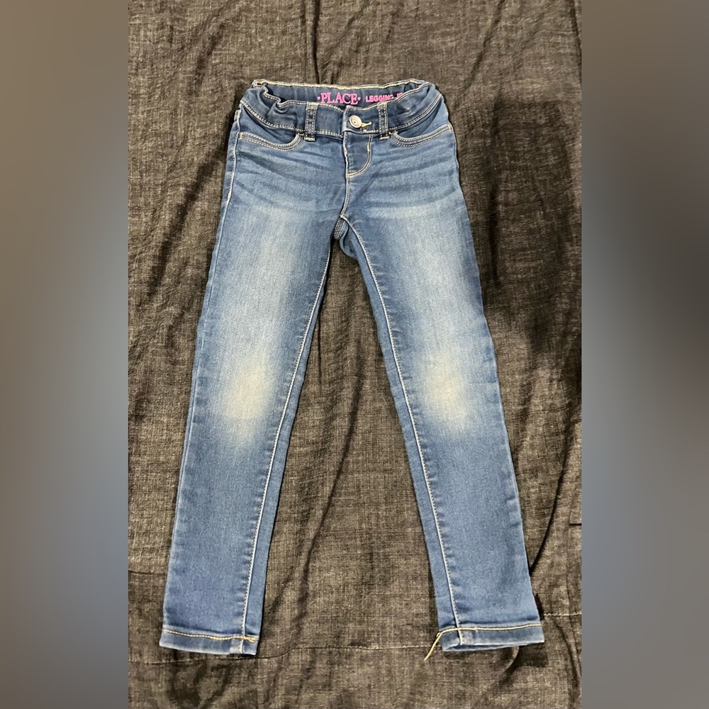 Children’s place girls soft jegging.
